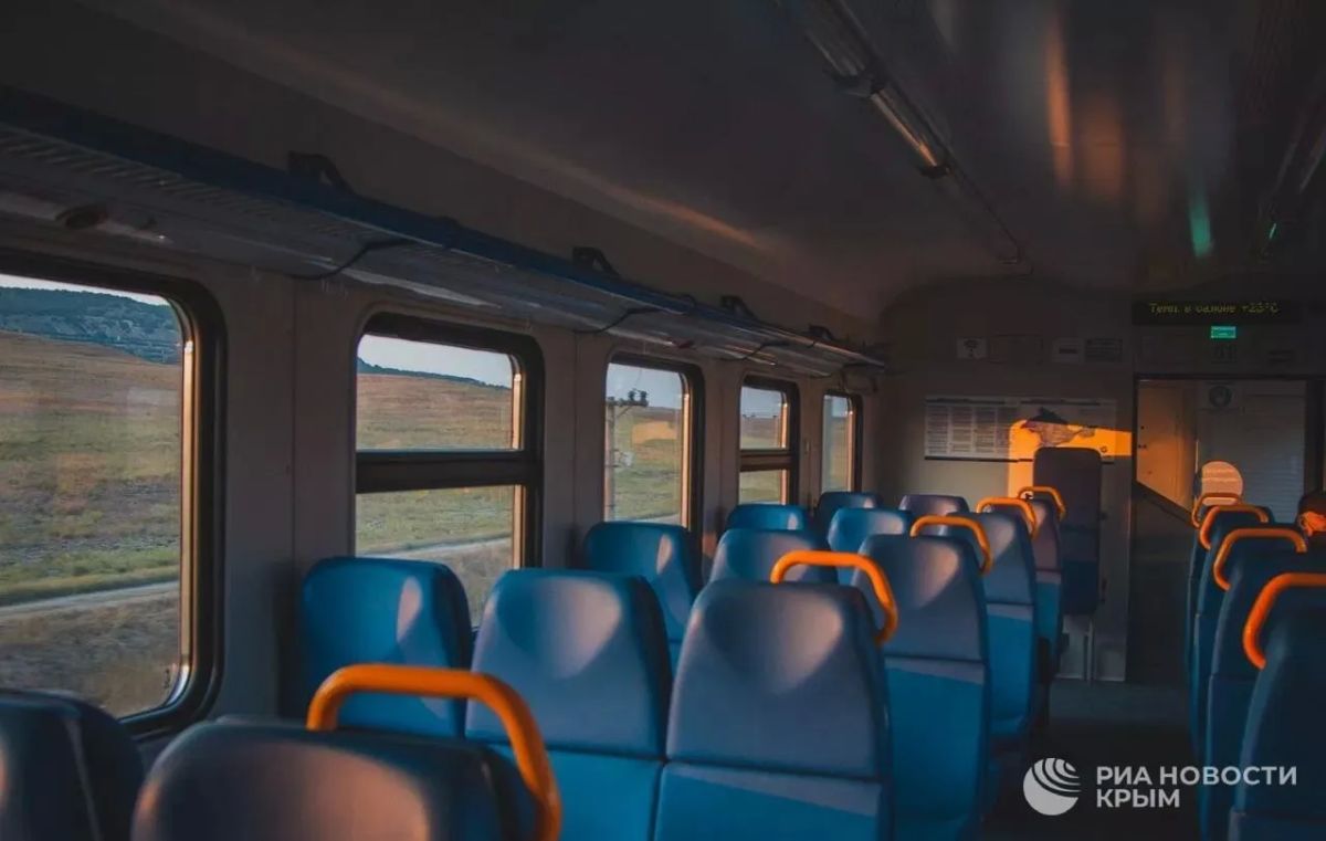У восьми электричек в Крыму изменилось расписание