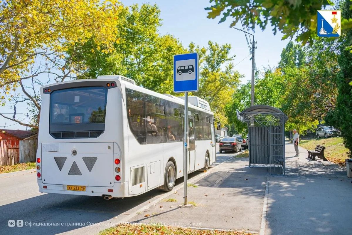 По просьбе жителей: на Генерала Коломийца появились новые временные остановки По просьбе жителей: на Генерала Коломийца появились новые временные остановки