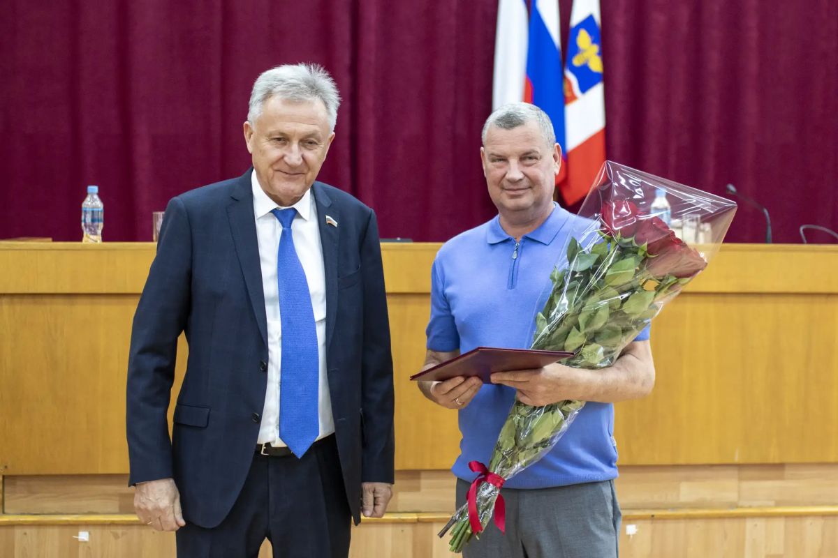 27 августа 2026 года под руководством главы муниципального образования городской округ Симферополь Республики Крым – председателя Симферопольского городского совета Виктора Агеева состоялась сессия горсовета 27 августа 2026 года под руководством главы муниципального образования городской округ Симферополь Республики Крым – председателя Симферопольского городского совета Виктора Агеева состоялась сессия горсовета