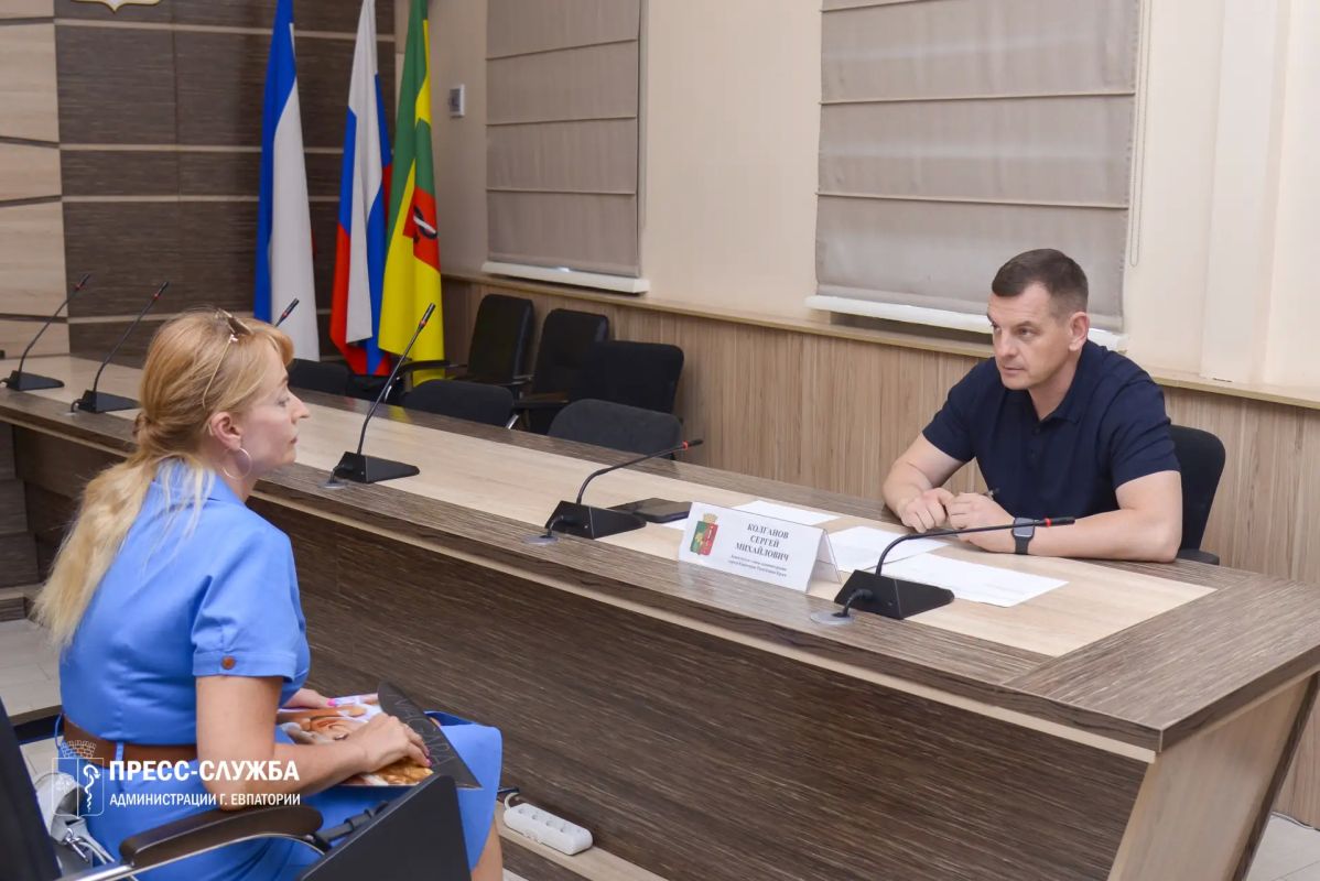 Заместители главы администрации проводят приемы граждан
