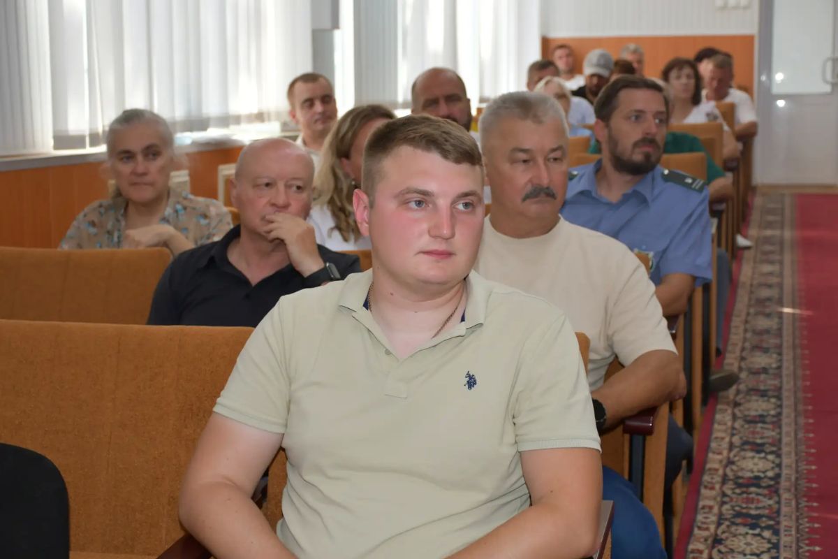 В Красногвардейском районе обсудили стратегию развития сельского хозяйства на 2027 год В Красногвардейском районе обсудили стратегию развития сельского хозяйства на 2027 год
