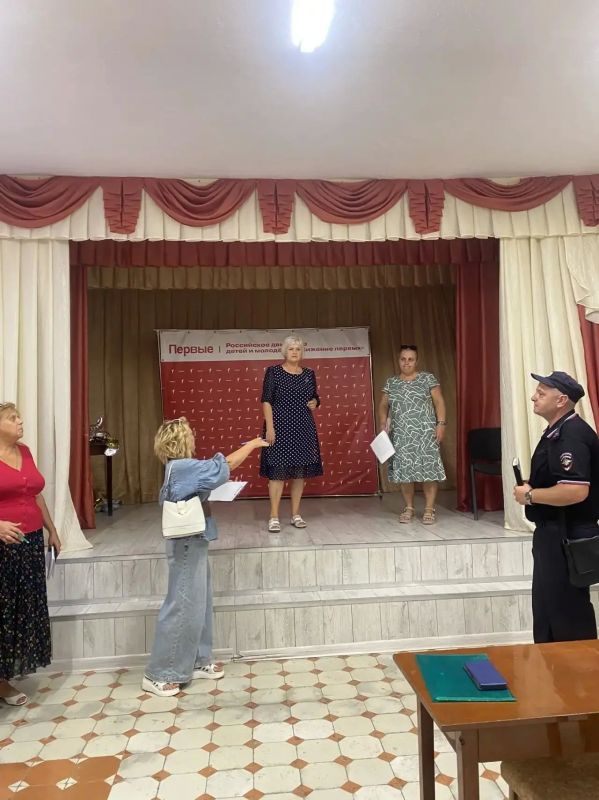 В преддверии сентябрьских выборов в Государственную Думу РФ в Красноперекопске ведётся планомерная работа по подготовке помещений для голосования