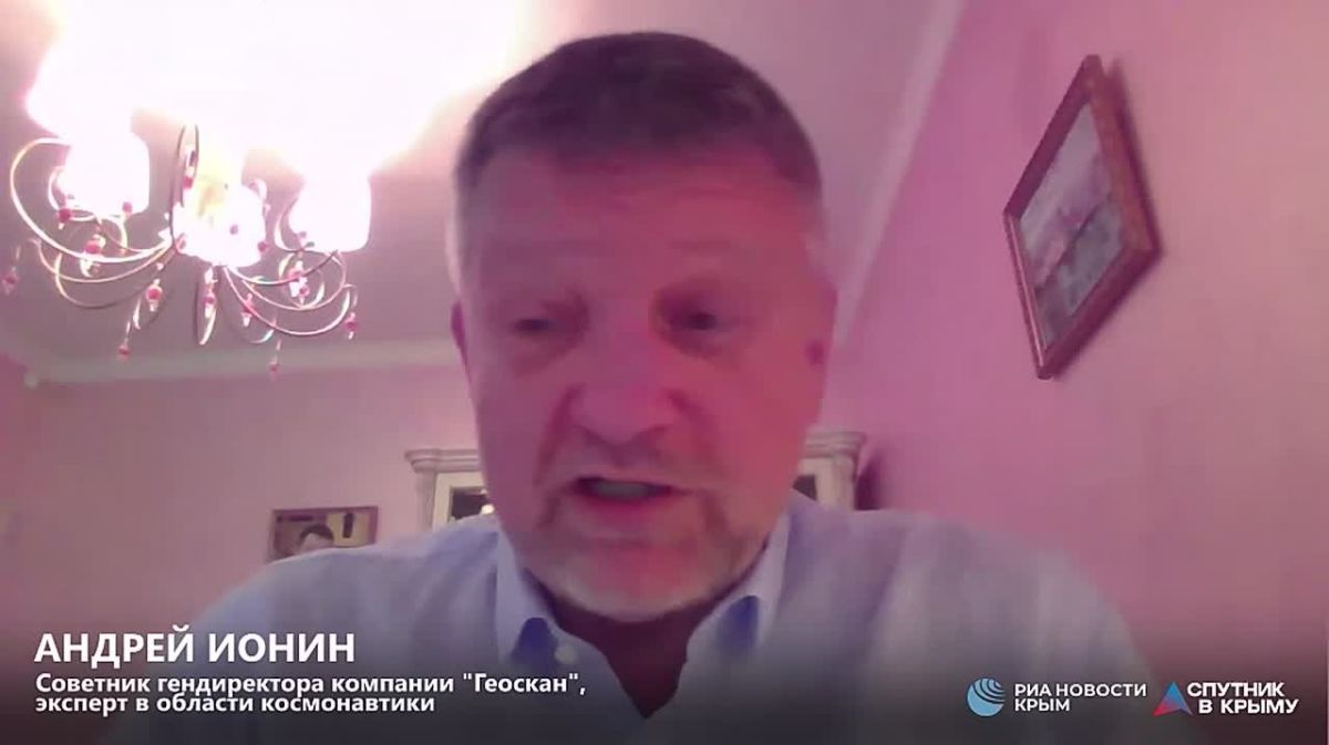 Эксперт прокомментировал сообщения об увиденных над Москвой спутниках Маска