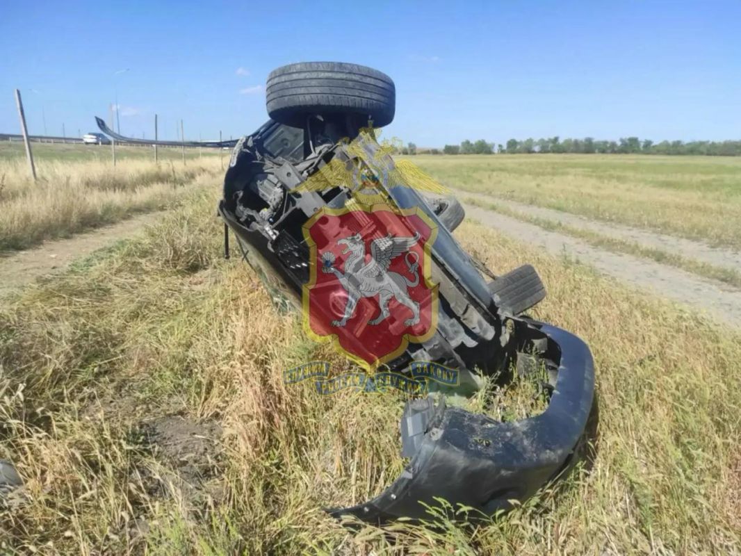 В Белогорском районе перевернулась легковушка: три человека погибли В Белогорском районе перевернулась легковушка: три человека погибли