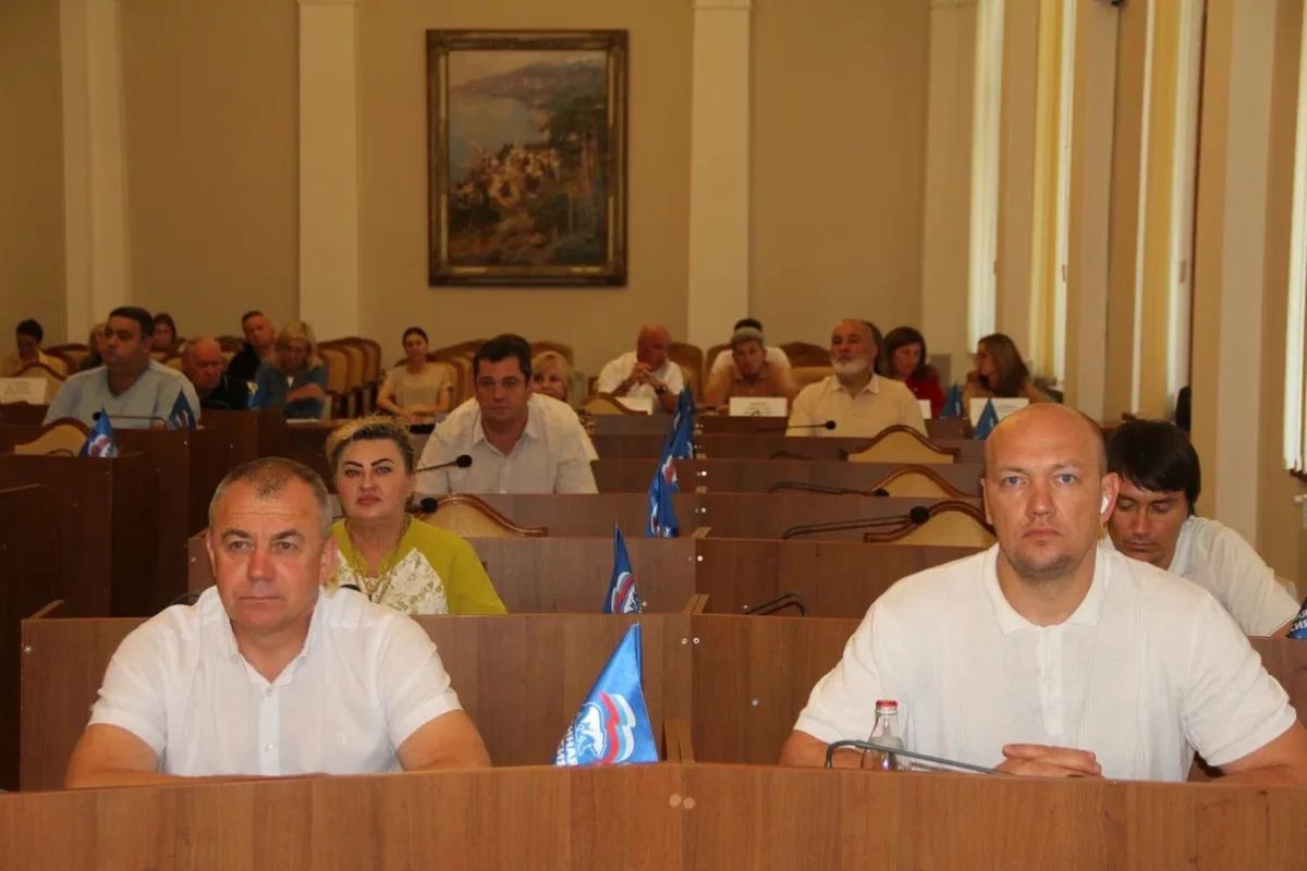 Константин Шимановский: Состоялась 28-я сессия Ялтинского городского совета Константин Шимановский: Состоялась 28-я сессия Ялтинского городского совета