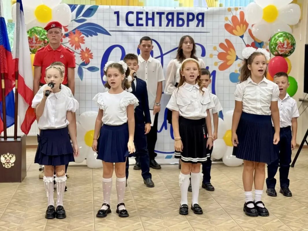 1 сентября и первый звонок — начало большого пути! 1 сентября и первый звонок — начало большого пути!