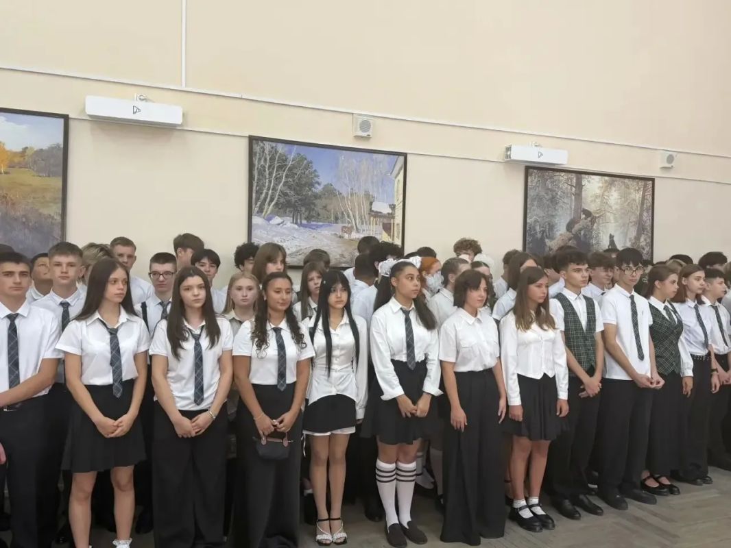 С Днём знаний, дорогие крымчане! С Днём знаний, дорогие крымчане!