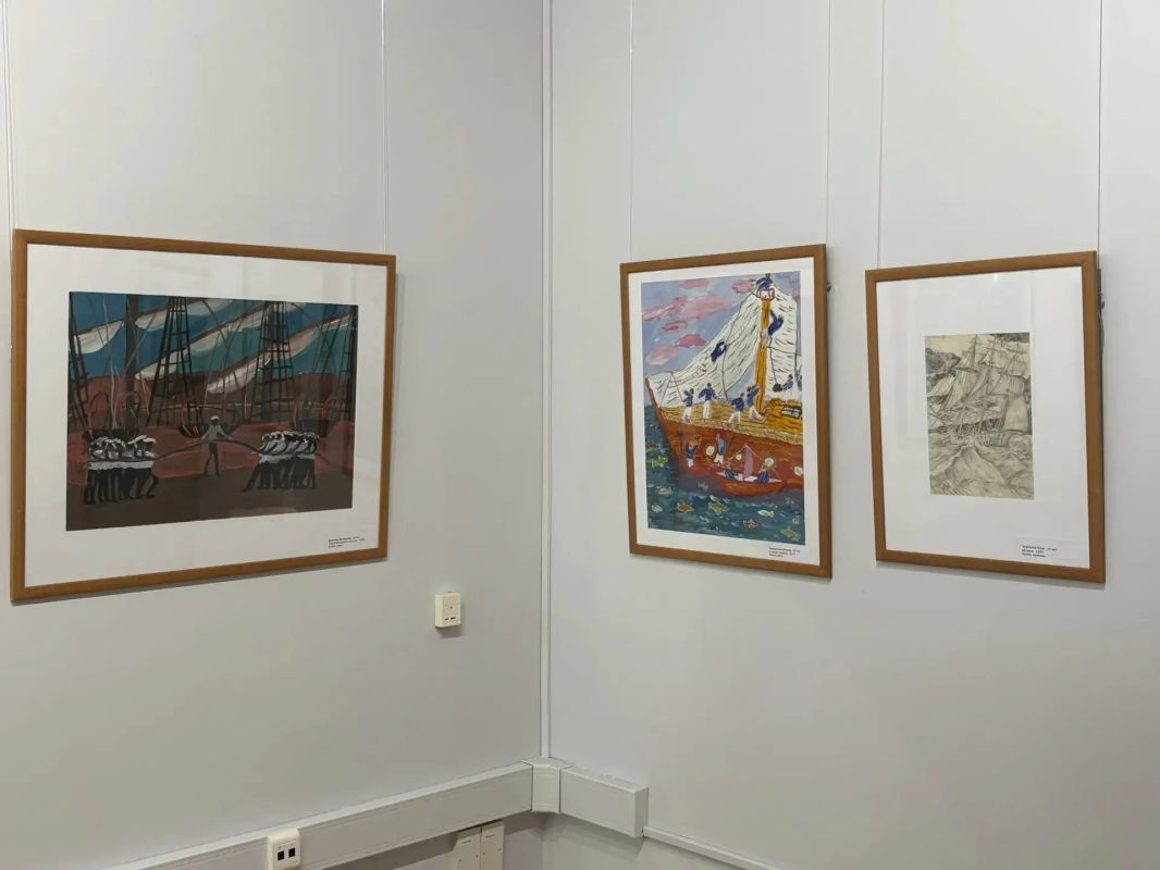 В Санкт-Петербурге открылась выставка юных севастопольских художников «Город русских моряков» В Санкт-Петербурге открылась выставка юных севастопольских художников «Город русских моряков»