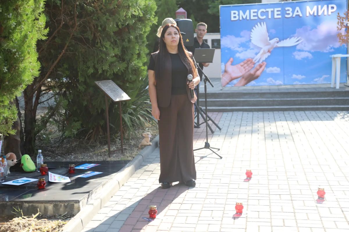 На Аллее славы состоялся митинг, посвященный Дню солидарности в борьбе с терроризмом На Аллее славы состоялся митинг, посвященный Дню солидарности в борьбе с терроризмом