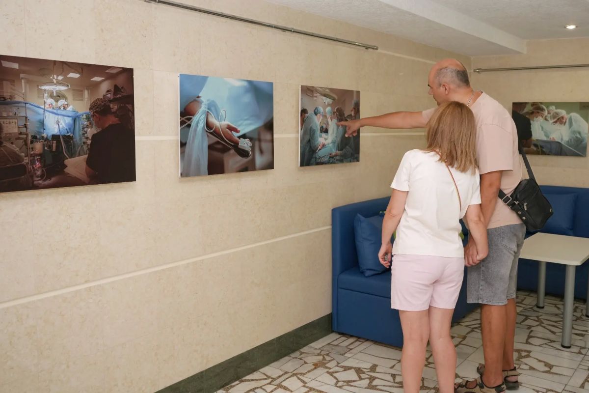 В Симферополе проходит фотовыставка «Искусство исцелять» В Симферополе проходит фотовыставка «Искусство исцелять»