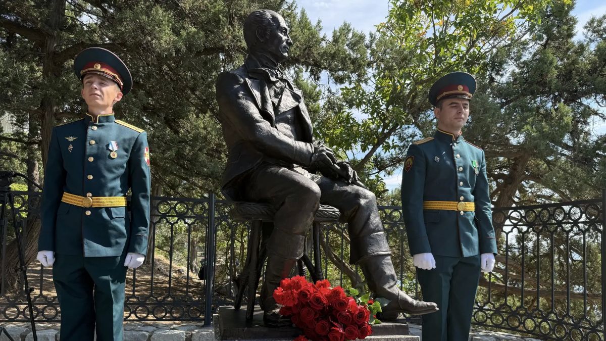 Замминистра юстиции РФ Али Алханов посетил Республику Крым с рабочим визитом