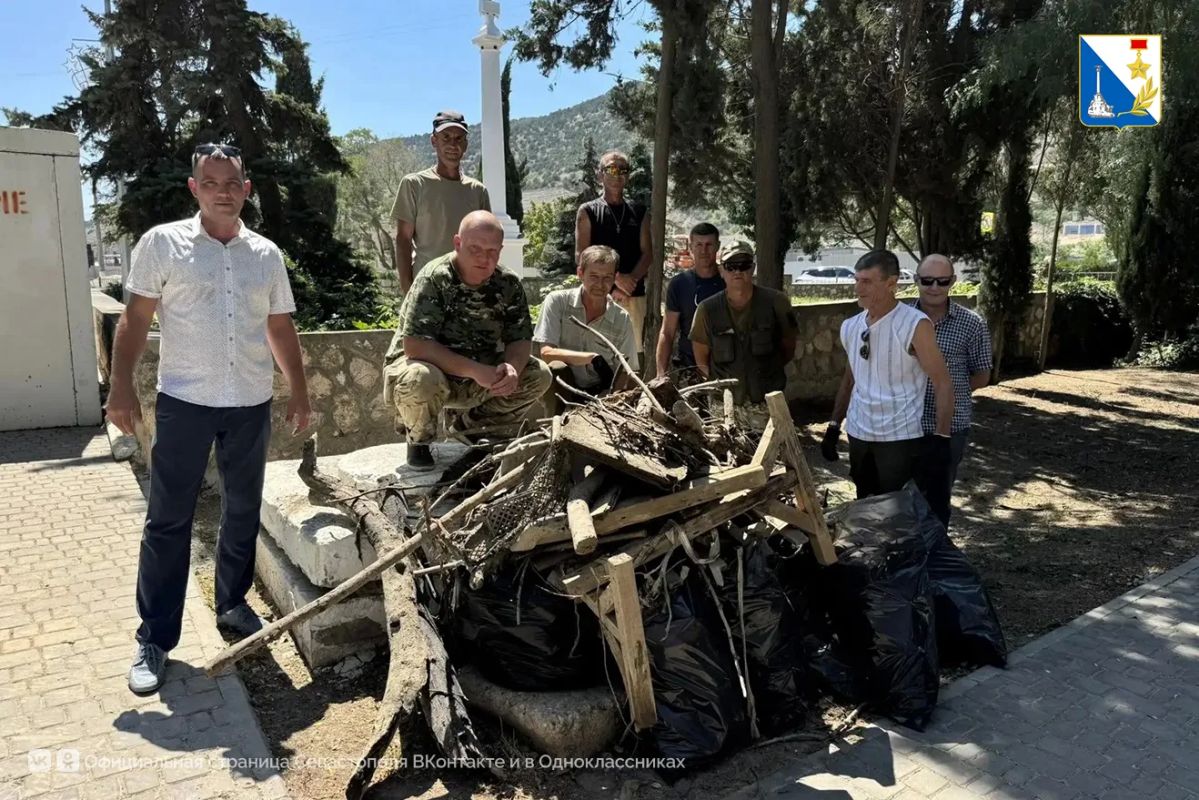 Севводресурсы расчистили семь гидросооружений и два гектара реки Балаклавка Севводресурсы расчистили семь гидросооружений и два гектара реки Балаклавка