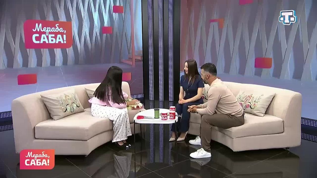 Флорист провела мастер класс по собиранию букетов