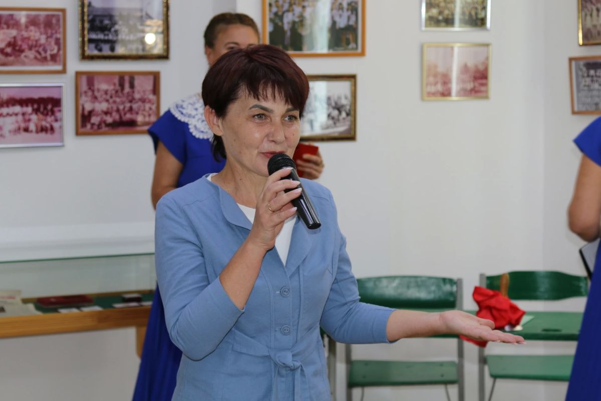 В начале жизни школу помню я… В начале жизни школу помню я…