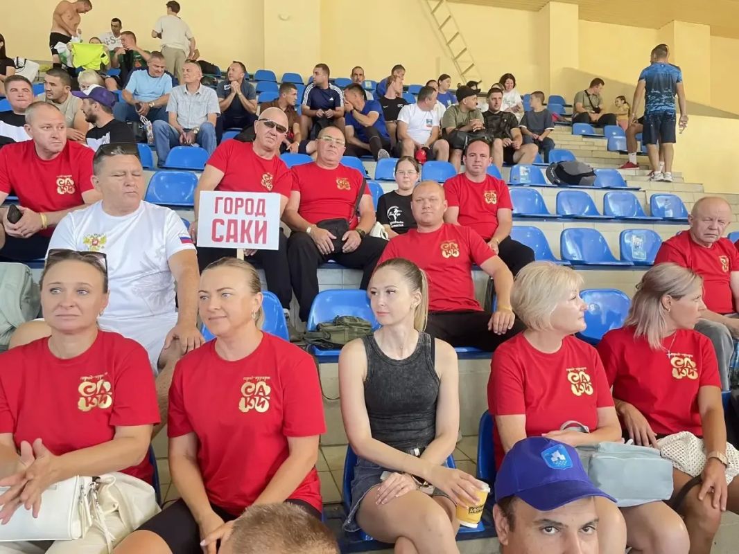 Спорт объединяет, вдохновляет и помогает становиться сильнее! Спорт объединяет, вдохновляет и помогает становиться сильнее!