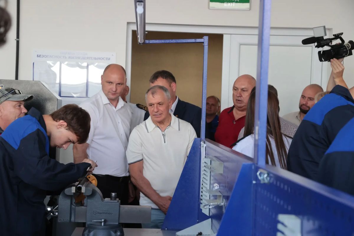 Владимир Константинов посетил с рабочей поездкой Керчь и Ленинский район Владимир Константинов посетил с рабочей поездкой Керчь и Ленинский район