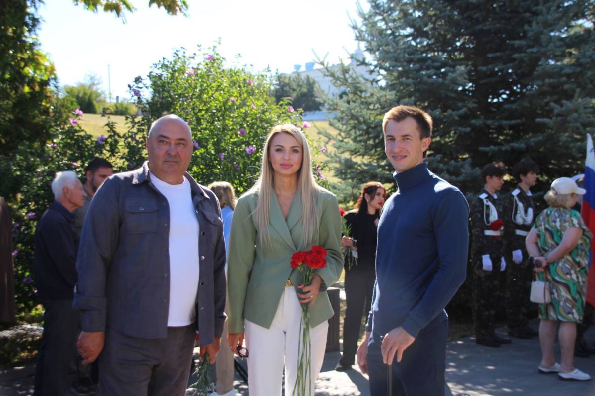 Анастасия Гридчина: Сегодня, в День памяти русских воинов, павших в Крымской войне 1853–1856 годов, мы вместе с коллегами и жителями Симферополя пришли на Мемориальное кладбище в Петровской балке, чтобы почтить память тех...
