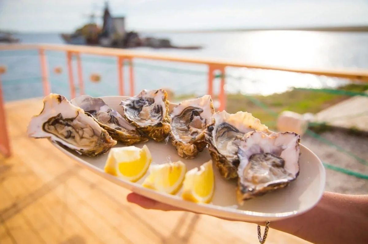 Лучшие идеи для осеннего отдыха в Крыму: сезон вина, вкусной еды, прогулок и оздоровления Лучшие идеи для осеннего отдыха в Крыму: сезон вина, вкусной еды, прогулок и оздоровления