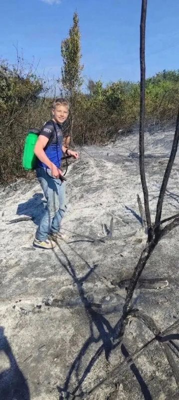 Юного нахимовца наградят знаком МЧС России за помощь в тушении пожара Юного нахимовца наградят знаком МЧС России за помощь в тушении пожара