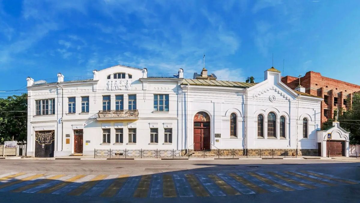 В этом году музейное сообщество России и жители города-героя Керчи отмечают знаменательную дату — 200-летие со дня основания Керченского музея древностей В этом году музейное сообщество России и жители города-героя Керчи отмечают знаменательную дату — 200-летие со дня основания Керченского музея древностей