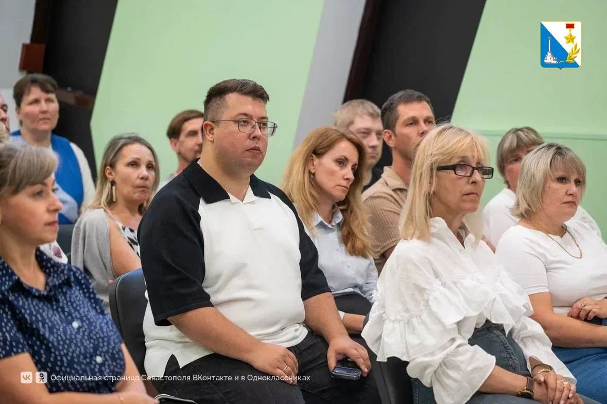 Сотрудники МКЦ «Бухта Казачья» прошли инструктаж по первой помощи Сотрудники МКЦ «Бухта Казачья» прошли инструктаж по первой помощи