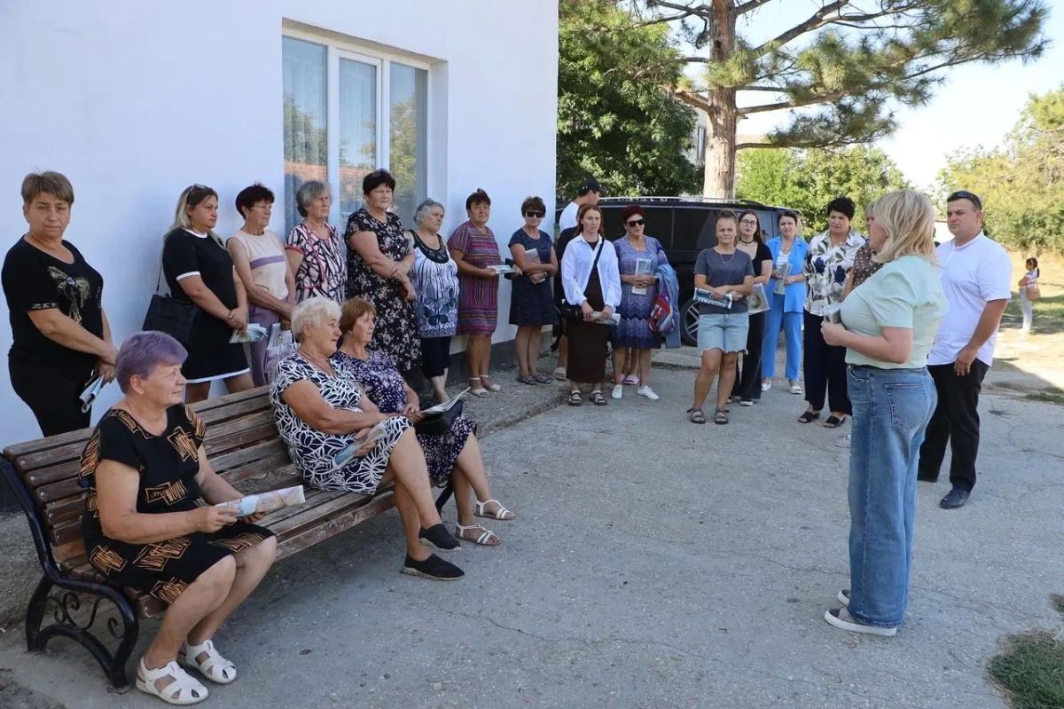 Янина Павленко: Большой рабочий марафон в Кировском районе - завершила знакомство с его сельскими поселениями Янина Павленко: Большой рабочий марафон в Кировском районе - завершила знакомство с его сельскими поселениями