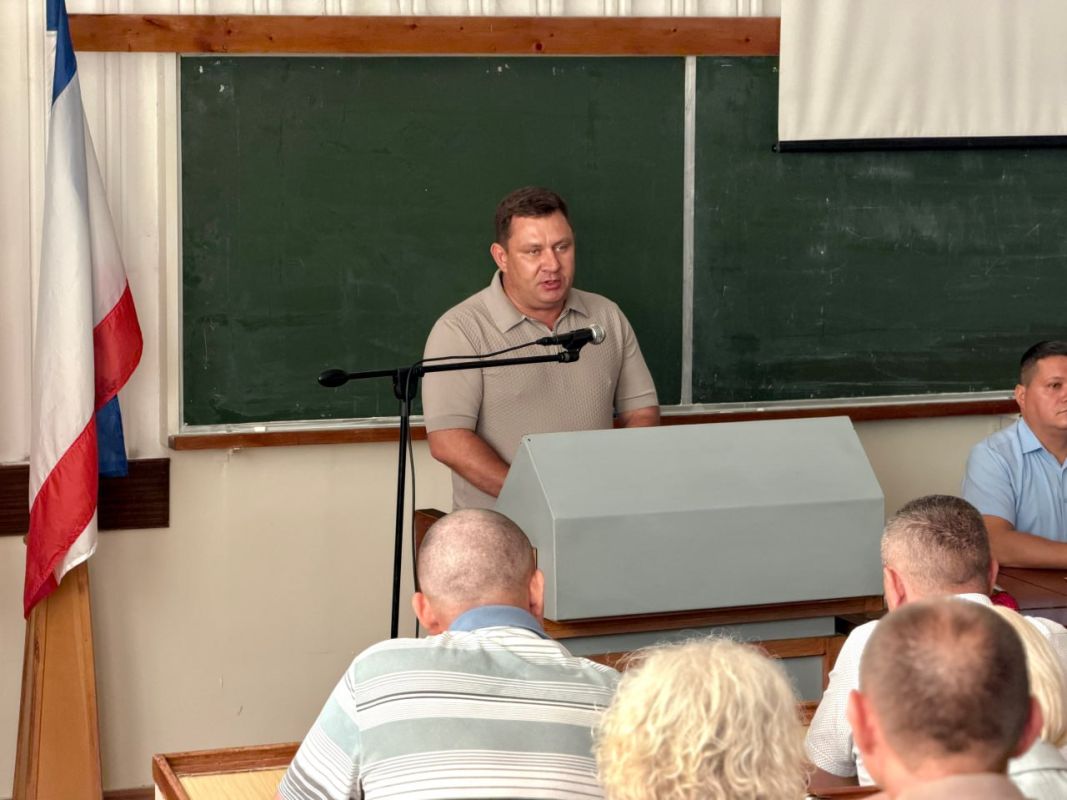 Юрий Нестеренко: Провёл рабочую встречу с коллективом Агротехнологической академии Крымского федерального университета имени В. И. Вернадского Юрий Нестеренко: Провёл рабочую встречу с коллективом Агротехнологической академии Крымского федерального университета имени В. И. Вернадского