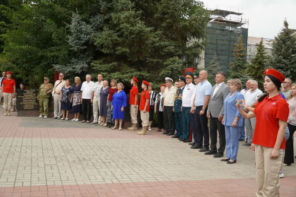 Сегодня в Керчи проходят торжественные мероприятия, посвященные 53-й годовщине со дня присвоения городу почетного звания «Город-герой» Сегодня в Керчи проходят торжественные мероприятия, посвященные 53-й годовщине со дня присвоения городу почетного звания «Город-герой»