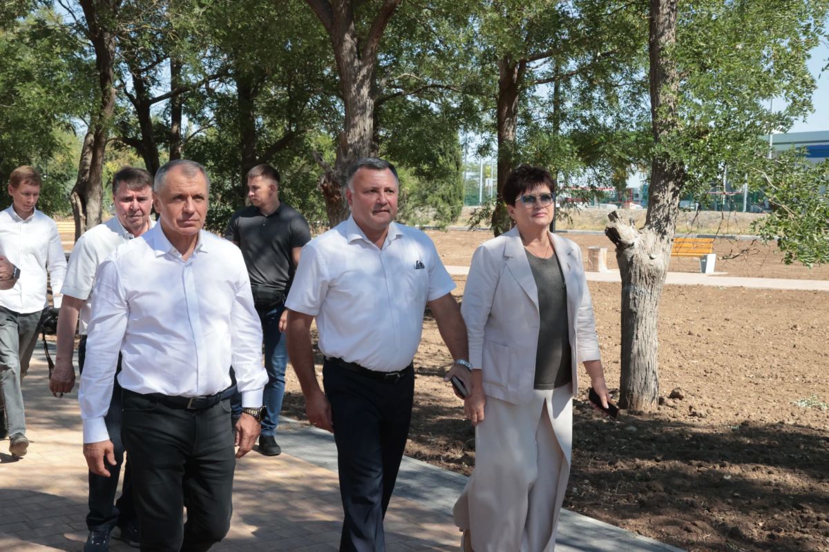 Председатель Госсовета Республики Крым Владимир Константинов с рабочей поездкой посетил город Джанкой Председатель Госсовета Республики Крым Владимир Константинов с рабочей поездкой посетил город Джанкой