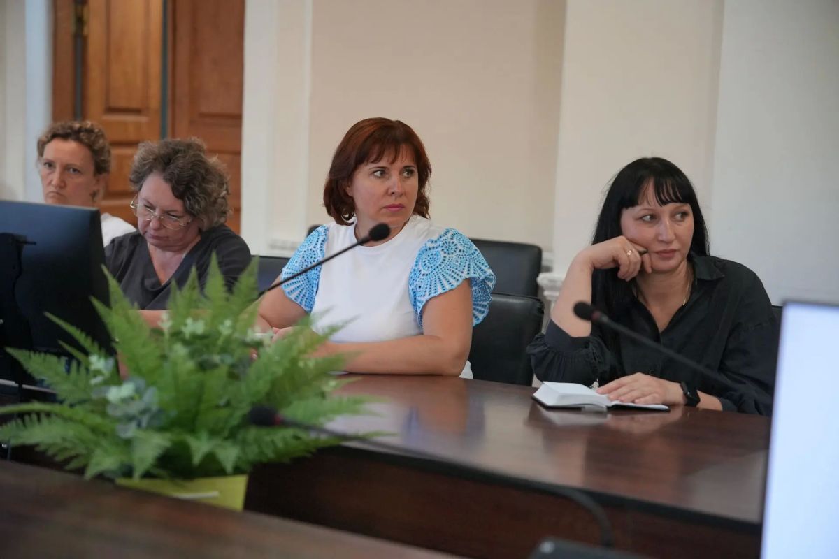В Минобразования Крыма обсудили психологическую поддержку детей участников СВО В Минобразования Крыма обсудили психологическую поддержку детей участников СВО
