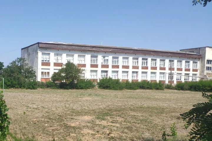 Парта опустела, а учитель пения сидит в СИЗО: в Крыму вспоминают 12-летнюю девочку, погибшую при страшных обстоятельствах Парта опустела, а учитель пения сидит в СИЗО: в Крыму вспоминают 12-летнюю девочку, погибшую при страшных обстоятельствах