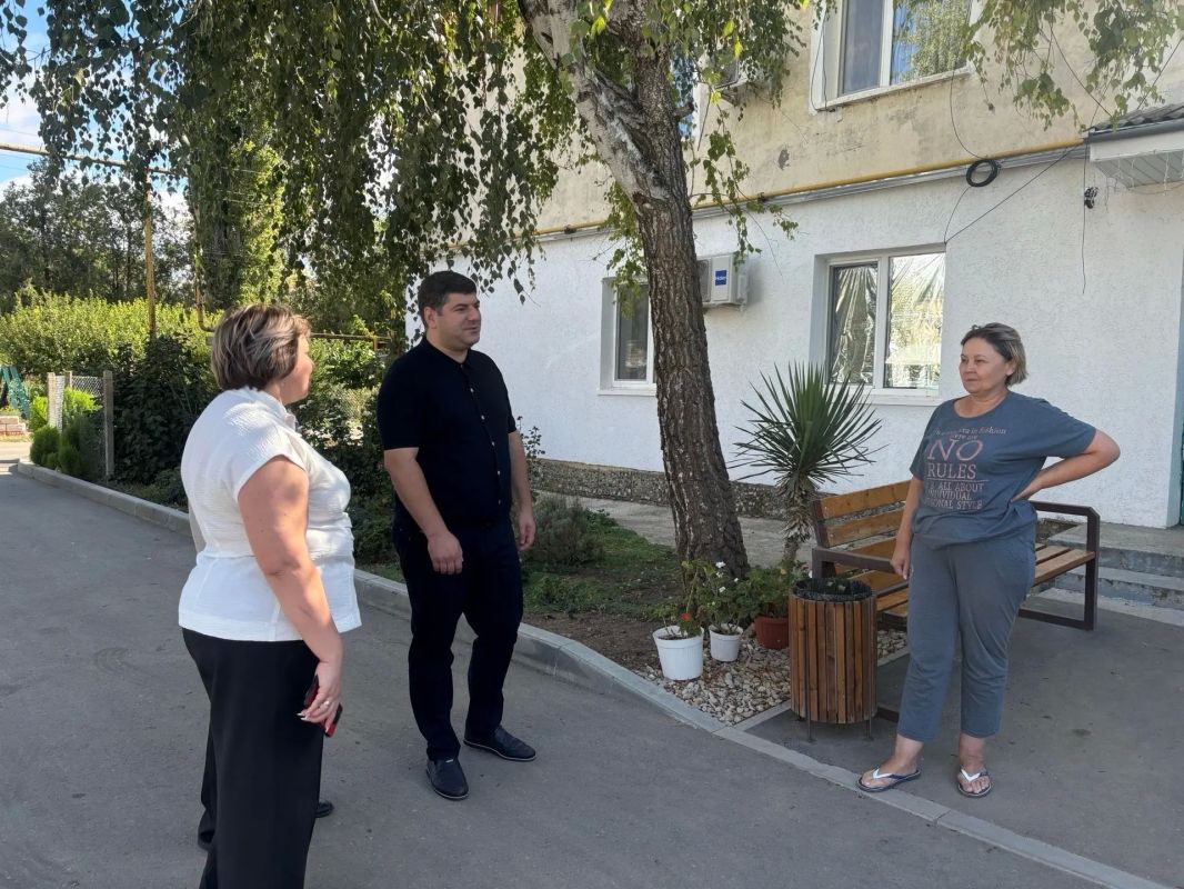 Джанкойский район с рабочим визитом посетил заместитель Председателя Совета министров Республики Крым Анушаван Агаджанян Джанкойский район с рабочим визитом посетил заместитель Председателя Совета министров Республики Крым Анушаван Агаджанян