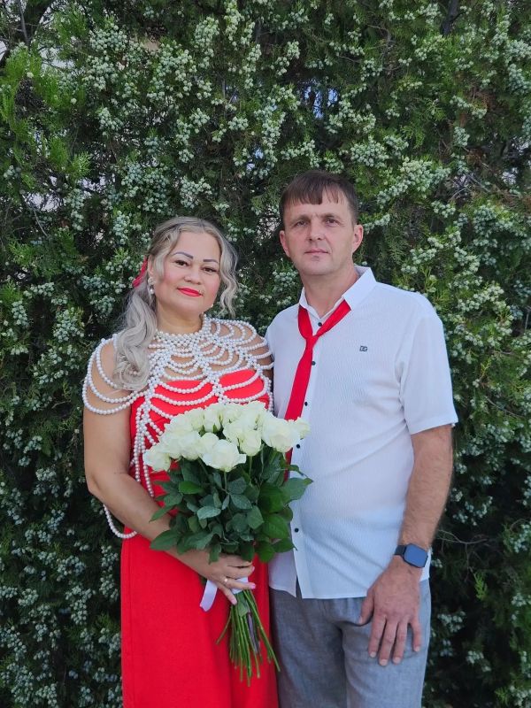 В Евпаторийском городском отделе ЗАГС, как и во всех отделах ЗАГС Крыма, стартовал осенний сезон В Евпаторийском городском отделе ЗАГС, как и во всех отделах ЗАГС Крыма, стартовал осенний сезон