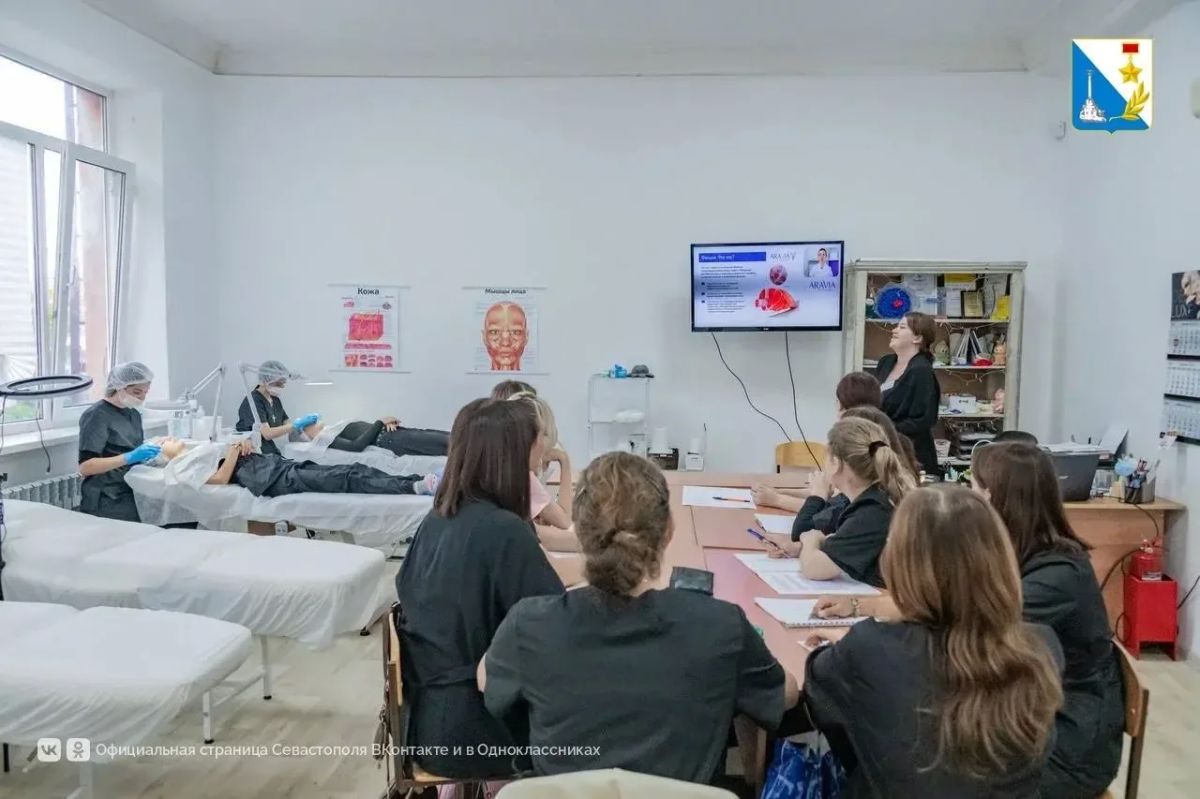 В севастопольском профессиональном художественном колледже готовят мастеров индустрии красоты В севастопольском профессиональном художественном колледже готовят мастеров индустрии красоты