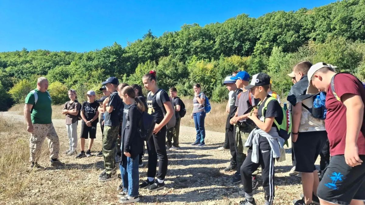 Лучший способ узнать родной край — пройти его дорогами самому! Лучший способ узнать родной край — пройти его дорогами самому!