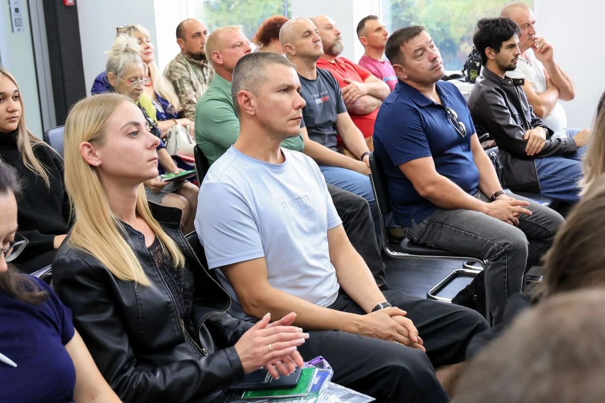 Стартовал 6-й поток образовательной программы «СВОё дело» для ветеранов специальной военной операции и их семей Стартовал 6-й поток образовательной программы «СВОё дело» для ветеранов специальной военной операции и их семей