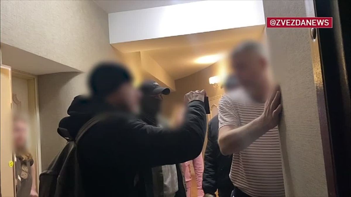 Жителя Севастополя задержали за контрабандные поставки вооружения и военной техники из РФ на Украину