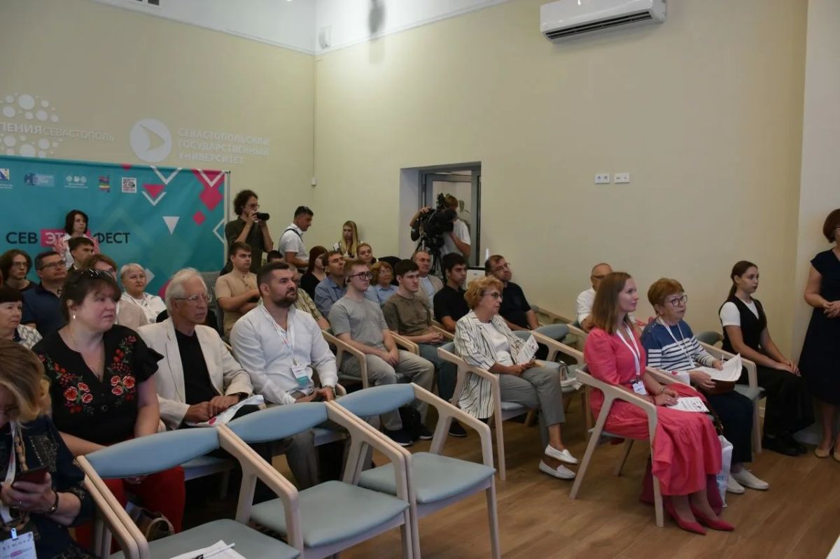 Екатерина Алтабаева: Выступила на открытии III Межрегиональной научно-практической конференции «Севастополь: история и этнология», приуроченной к проведению Года единства народов России Екатерина Алтабаева: Выступила на открытии III Межрегиональной научно-практической конференции «Севастополь: история и этнология», приуроченной к проведению Года единства народов России