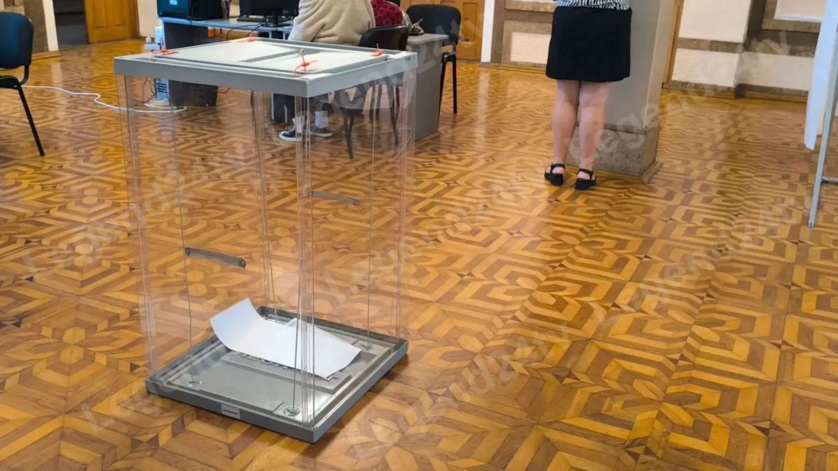 187 избирательных участков Севастополя открыли свои двери ровно в 8:00 187 избирательных участков Севастополя открыли свои двери ровно в 8:00