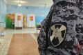 В Севастополе представители Росгвардии участвуют в Едином дне голосования