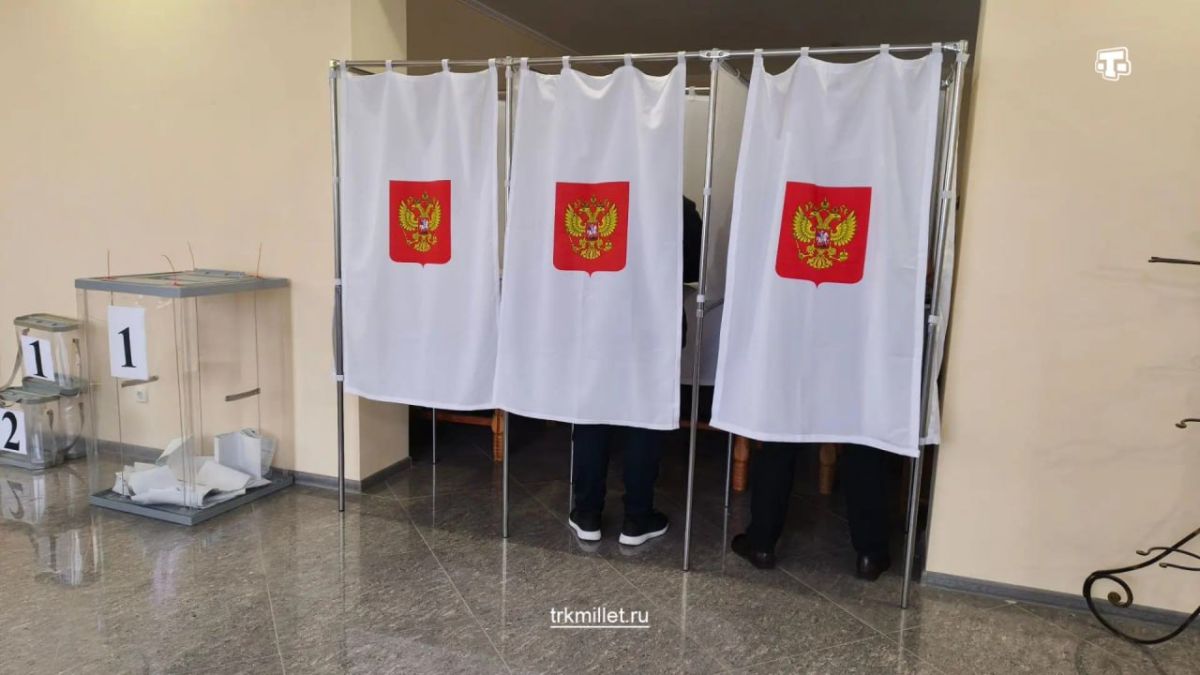 В Крыму стартовали выборы в Госдуму: 1098 участков открылись штатно В Крыму стартовали выборы в Госдуму: 1098 участков открылись штатно