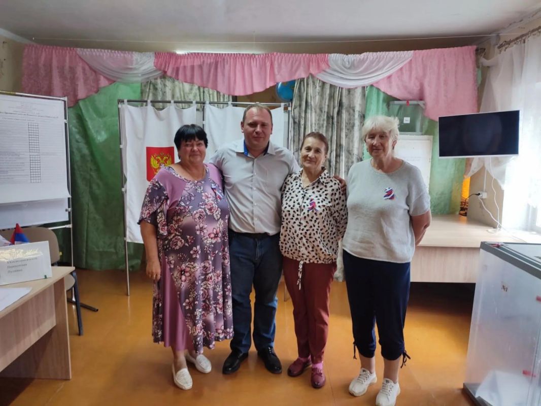 Денис Олейник: Держу на личном контроле ход голосования на выборах депутатов Государственной Думы Федерального Собрания Российской Федерации IX созыва Денис Олейник: Держу на личном контроле ход голосования на выборах депутатов Государственной Думы Федерального Собрания Российской Федерации IX созыва