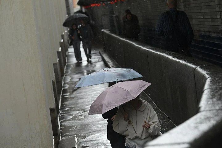 Погода ухудшится: на Крым обрушатся ливни с грозами
