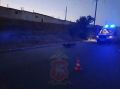 Врезался в бордюр и перевернулся: в Керчи погиб водитель мопеда