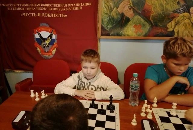 В Судаке прошёл турнир по быстрым шахматам среди школьников! В Судаке прошёл турнир по быстрым шахматам среди школьников!