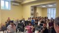 Вероятность того, что в понедельник утром вам сыграет оркестр Крымскотатарского театра и вы станцуете хайтарму, невелика