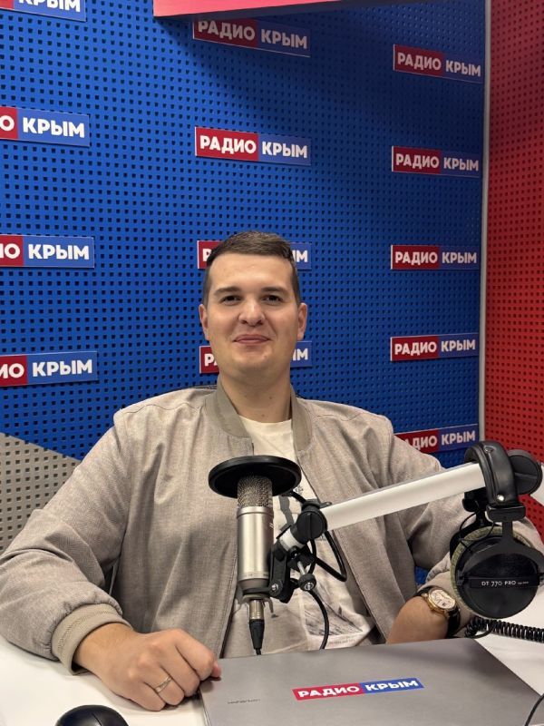 Сегодня в Евпатории ветерану ВОВ исполнилось 100 лет Сегодня в Евпатории ветерану ВОВ исполнилось 100 лет