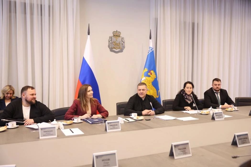 Янина Павленко: Михаил Ведерников встретился с участниками региональной программы Международного фестиваля молодёжи Янина Павленко: Михаил Ведерников встретился с участниками региональной программы Международного фестиваля молодёжи