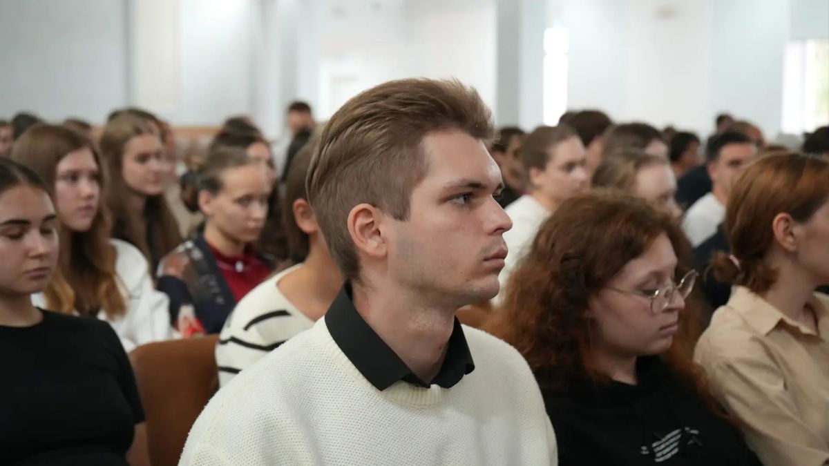 Алексей Зинченко: Диалог со студентами продолжается Алексей Зинченко: Диалог со студентами продолжается