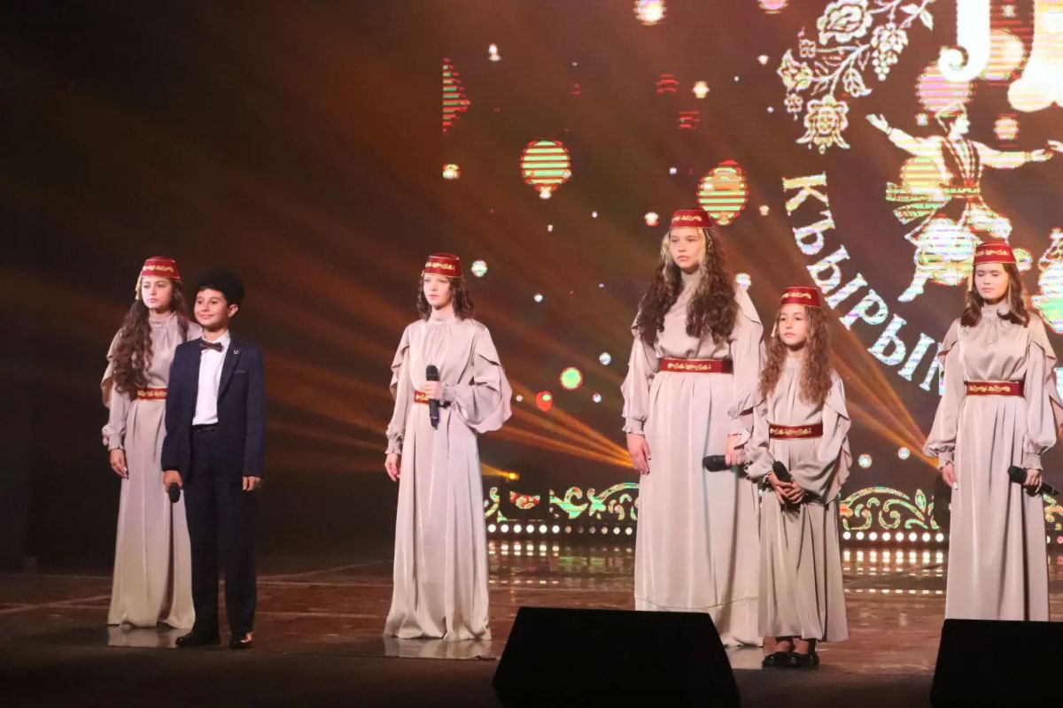 В Симферополе прошел полуфинал республиканского фестиваля-конкурса «Къырым нагъмелери» В Симферополе прошел полуфинал республиканского фестиваля-конкурса «Къырым нагъмелери»